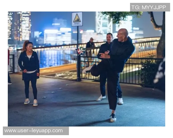 多尔古凌空抽射引发热议齐达内的到来让人感慨不已