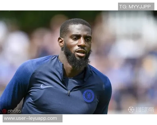 马尔穆什被经纪人推荐给加拉塔萨雷只考虑租借离队方案